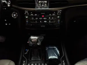 2017 Lexus LX 570