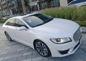 2017 Lincoln MKZ in dubai