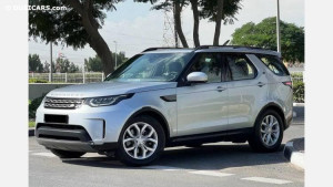 2017 Land Rover Discovery in dubai