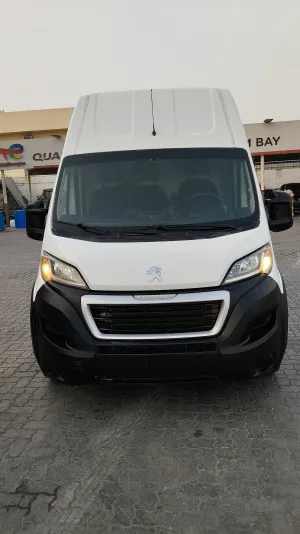2021 بيجو بوكسر in dubai
