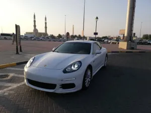 2015 Porsche Panamera in dubai