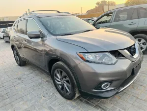 2016 Nissan Rogue in dubai