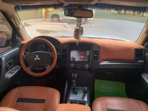 2013 Mitsubishi Pajero