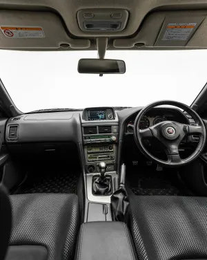 2002 Nissan SkyLine