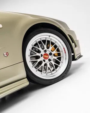 2002 Nissan SkyLine