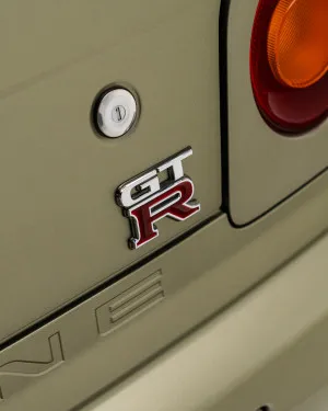 2002 Nissan SkyLine