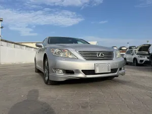 2010 لكزس ال اس