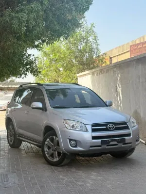 2011 تويوتا راف ٤ in dubai