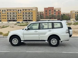 2014 ميتسوبيشي باجيرو