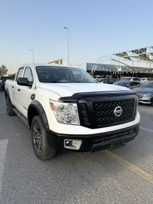 2017 Nissan Titan in dubai