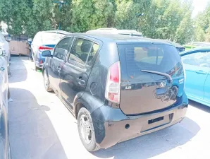 2005 Daihatsu Sirion