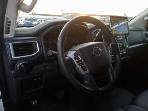 2017 Nissan Titan