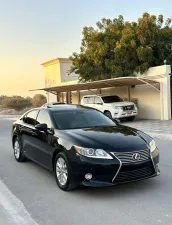 2014 Lexus ES in dubai