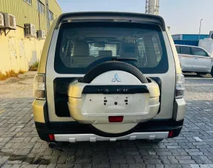 2008 Mitsubishi Pajero