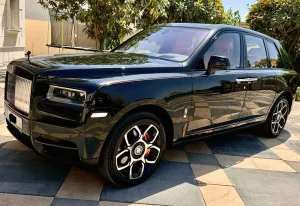 2023 Rolls Royce Cullinan in dubai