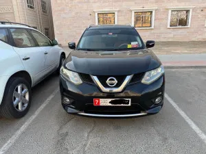 2015 Nissan XTrail in dubai