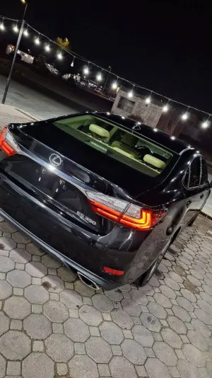 2016 Lexus ES