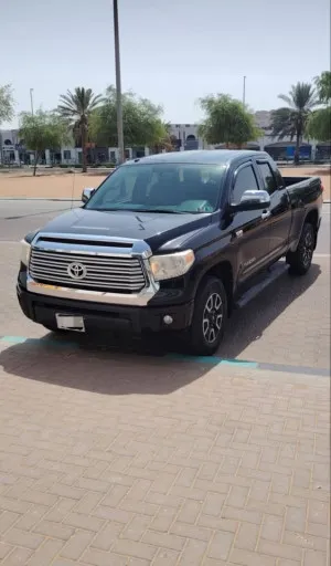 2017 Toyota Tundra in dubai