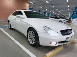 2009 مرسيدس-بنز سي ال اس in dubai