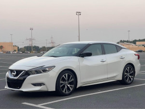 2016 Nissan Maxima in dubai