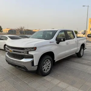 2020 شيفروليه سيلفرادو in dubai