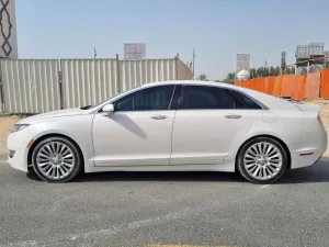 2012 لينكولن ام كي زد