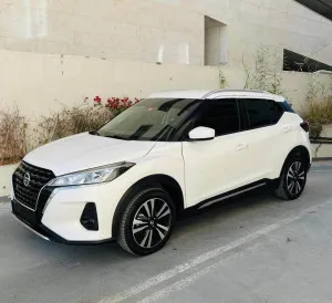 2021 نيسان كيكس in dubai
