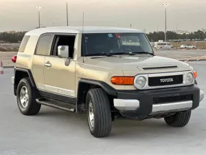 2009 Toyota FJ Cruiser in dubai