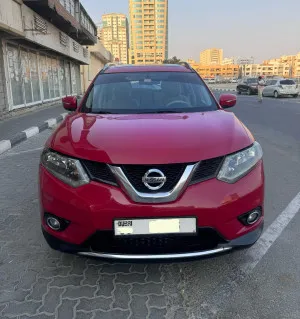 2015 نيسان اكس تريل in dubai