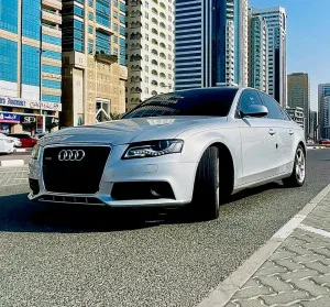 2010 اودي آي ٤
