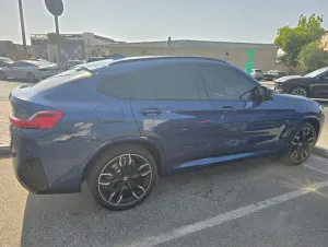 2023 BMW X4