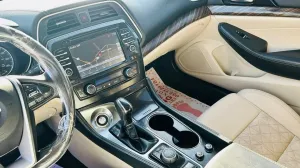 2017 Nissan Maxima