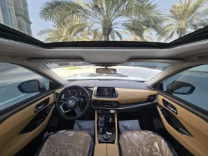 2023 نيسان روج