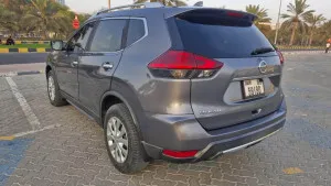 2017 نيسان روج