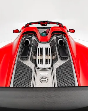 2015 بورش 918 سبايدر