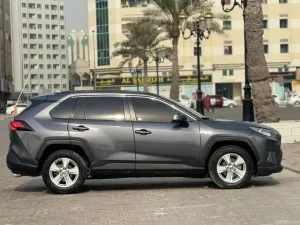 2020 تويوتا راف ٤