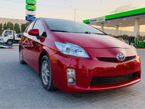 2011 Toyota Prius in dubai