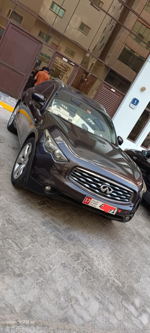 2009 Infiniti FX50 in dubai