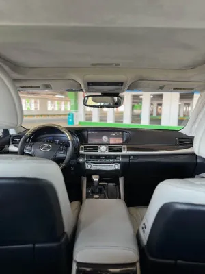 2015 Lexus LS 460
