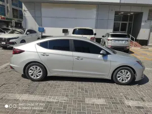 2019 هيونداي النترا