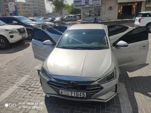 2019 هيونداي النترا