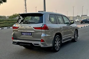 2021 Lexus LX 570