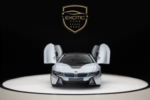 2015 BMW i8
