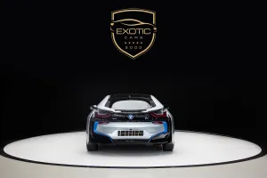 2015 BMW i8