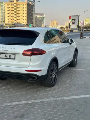 2016 بورش كاين