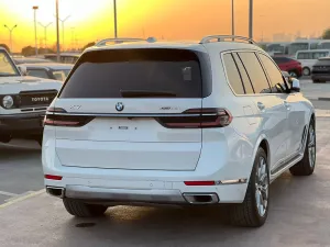 2024 BMW X7