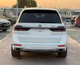 2024 BMW X7