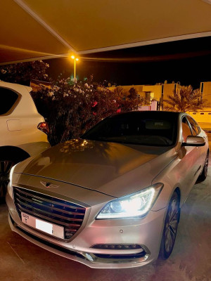 2017 Genesis G80