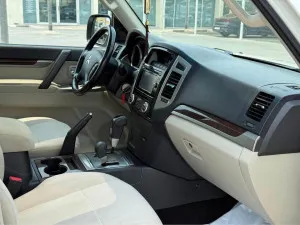 2017 Mitsubishi Pajero
