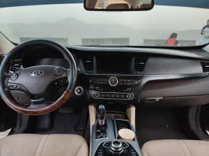 2013 Kia Quoris